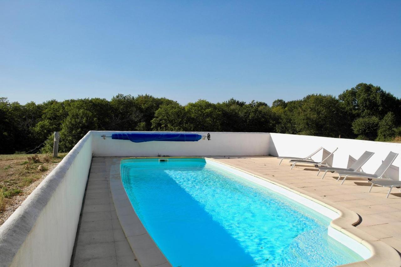 Maison Pour 4 A La Campagne Avec Piscine Commequiers Εξωτερικό φωτογραφία